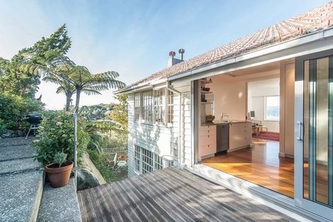 Photo of property in 65 Wadestown Road, Wadestown, Wellington, 6012