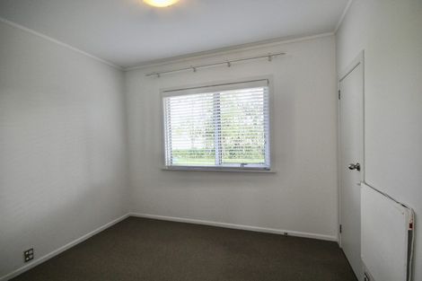 Photo of property in 10 Saffron Street, Birkdale, Auckland, 0626