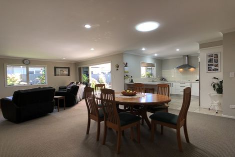 Photo of property in 4 Cape Place, Poraiti, Napier, 4112