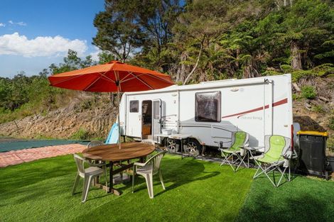 Photo of property in 25 Orchard Road, Hahei, Whitianga, 3591