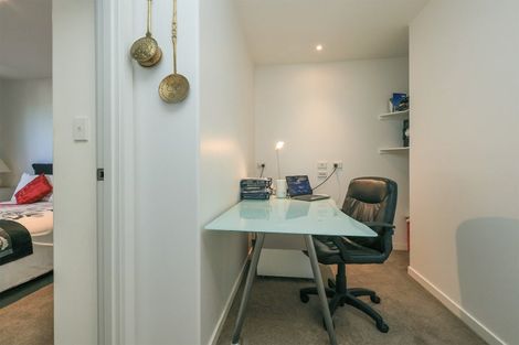 Photo of property in 14 Raven Grove, Havelock North, 4130