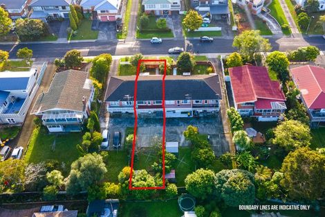 Photo of property in 1/38 Holland Road, Hillcrest, Auckland, 0627