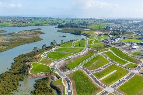 Photo of property in 18 Emerald Avenue, Rosehill, Papakura, 2113