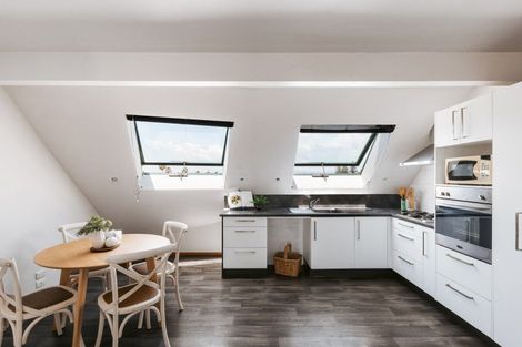 Photo of property in 62f Maunganui Road, Mount Maunganui, 3116