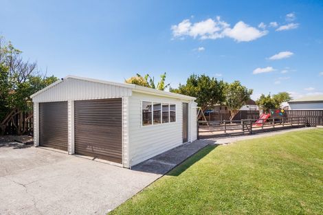 Photo of property in 14 Motuoapa Place, Kelvin Grove, Palmerston North, 4414