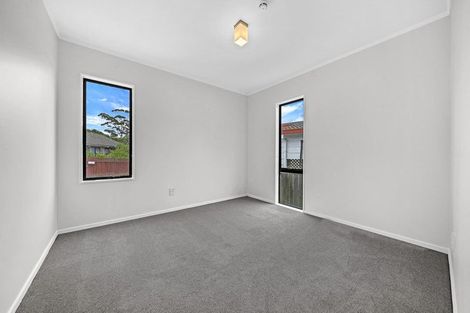 Photo of property in 77 Meadowvale Rise, Titirangi, Auckland, 0604