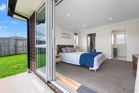 Photo of property in 72 Hillpark Drive, Pokeno, 2402