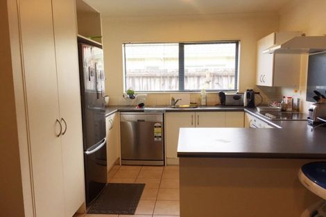 Photo of property in 4 Ettrick Lane, Papakura, 2110