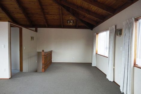 Photo of property in 34b Mark Edward Drive, Half Moon Bay, Auckland, 2012