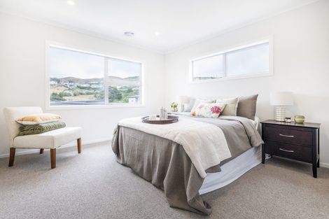 Photo of property in 27 Farnworth Terrace, Churton Park, Wellington, 6037