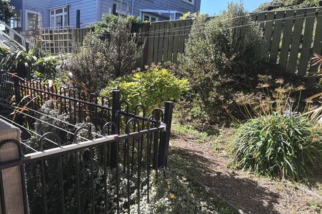 Photo of property in 1a Lonsdale Crescent, Rongotai, Wellington, 6022