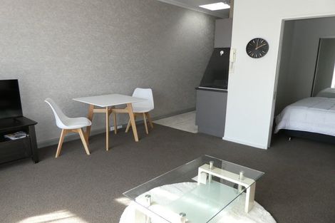 Photo of property in Atrium Towers, 9f/154 The Terrace, Wellington Central, Wellington, 6011