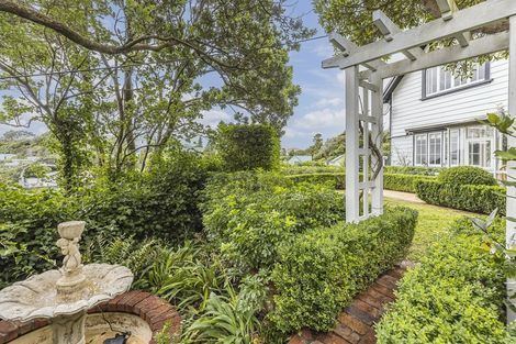 Photo of property in 2 Cluny Avenue, Kelburn, Wellington, 6012