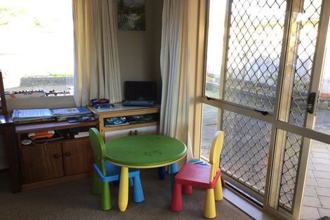 Photo of property in 38 Espalier Drive, Henderson, Auckland, 0612