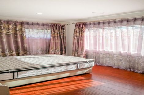 Photo of property in 13 Taraire Place, Orewa, 0931