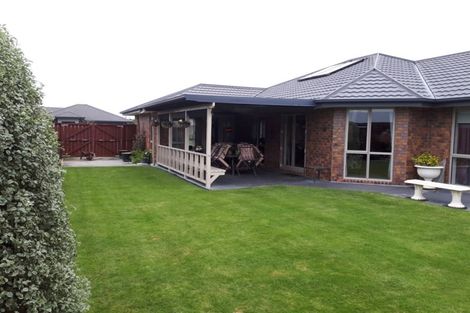 Photo of property in 13 Maple Place, Rangiora, 7400