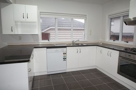 Photo of property in 24 Marion Avenue, Mount Roskill, Auckland, 1041