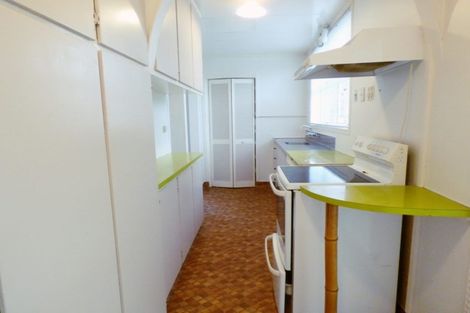 Photo of property in 64 Record Street, Fitzroy, New Plymouth, 4312