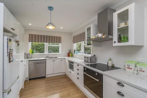 Photo of property in 12 East Street, Greytown, 5712