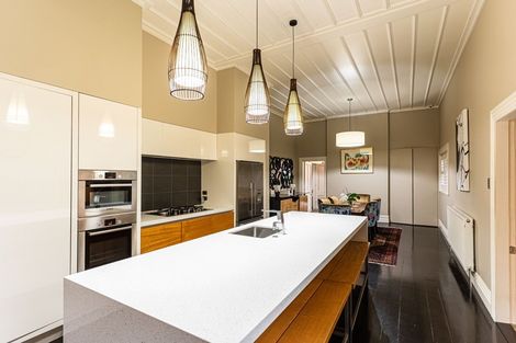 Photo of property in 16 Bond Street, Marton, 4710