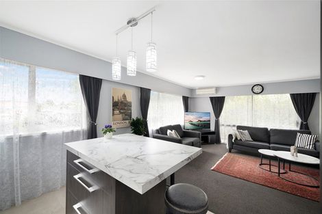 Photo of property in 1/33 Matuhi Rise, Henderson, Auckland, 0612