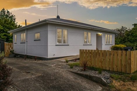 Photo of property in 33 Cadman Street, Dannevirke, 4930