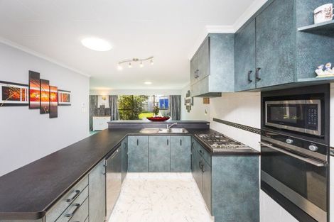 Photo of property in 9 Chrystal Street, Foxton Beach, Foxton, 4815