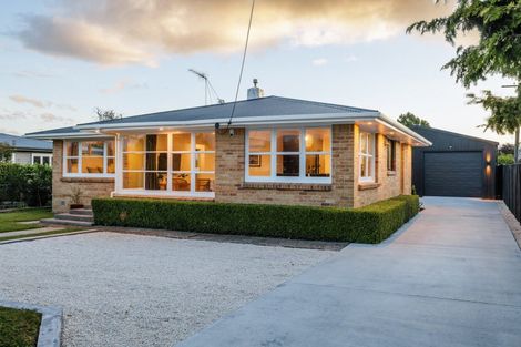 Photo of property in 11 Sandwich Road, St Andrews, Hamilton, 3200