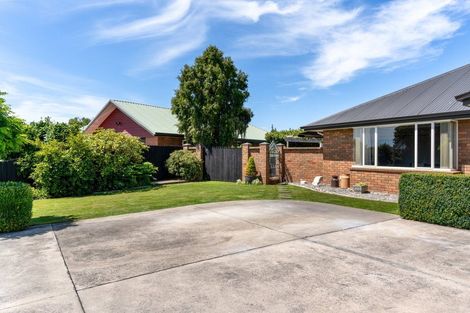 Photo of property in 15 Van Dieman Close, Templeton, Christchurch, 8042