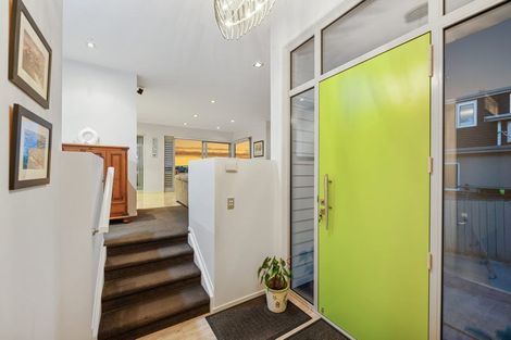 Photo of property in 15 Beechwood Road, Rothesay Bay, Auckland, 0630