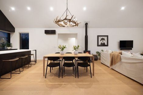 Photo of property in 1 Wanderer Lane, Jacks Point, Queenstown, 9371