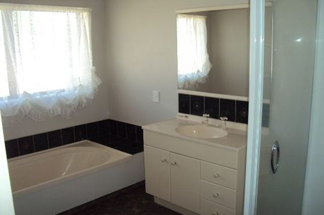 Photo of property in 21 Spinnaker Drive, Flagstaff, Hamilton, 3210