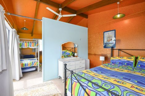 Photo of property in 140 Newcastle Street, Mahia, 4198