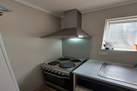 Photo of property in 18 Barron Drive, Green Bay, Auckland, 0604