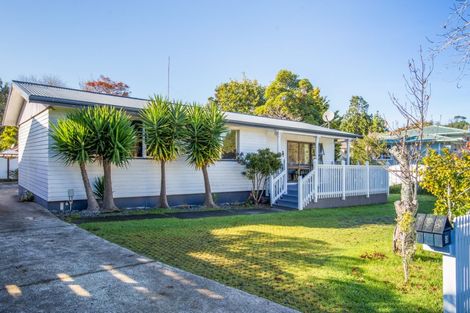 Photo of property in 53 Blakeborough Drive, Forrest Hill, Auckland, 0620