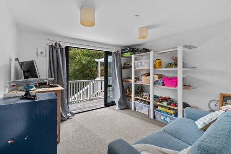 Photo of property in 140 Shaw Road, Oratia, Auckland, 0604