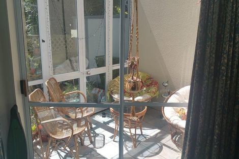 Photo of property in Fernhill Flats, 10/324 The Terrace, Te Aro, Wellington, 6011