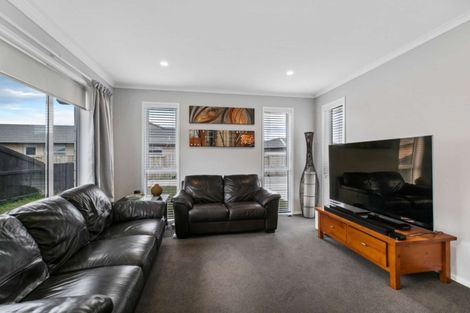 Photo of property in 18 Wahaika Way, Papamoa Beach, Papamoa, 3118