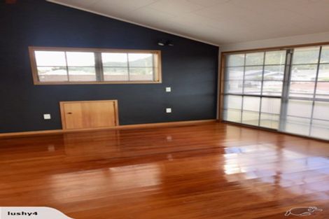 Photo of property in 2/2 Wolfe Street, Regent, Whangarei, 0112