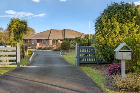 Photo of property in 36 Sunny Crescent, Huapai, Kumeu, 0810
