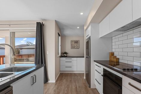 Photo of property in 178 Bowhill Road, New Brighton, Christchurch, 8083