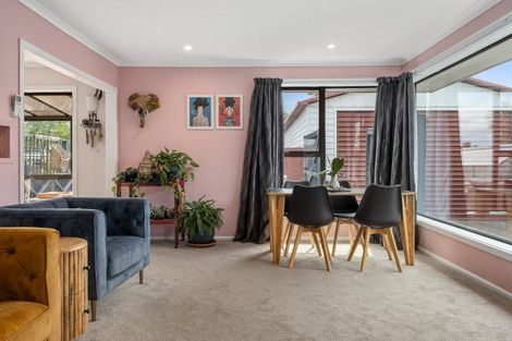 Photo of property in 132 Pacific Road, North New Brighton, Christchurch, 8083