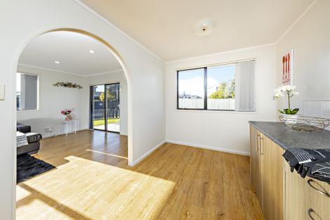 Photo of property in 8 Antalya Place, Manurewa, Auckland, 2102