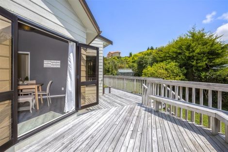 Photo of property in 77 Joseph Banks Drive, Whitby, Porirua, 5024