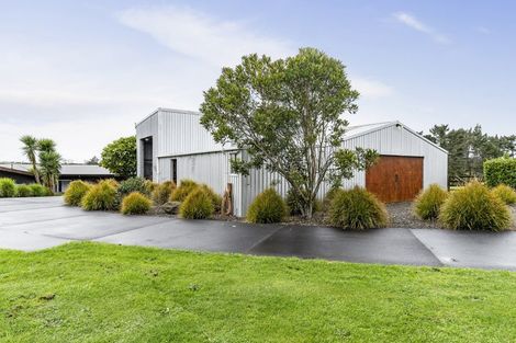 Photo of property in 225 Awai Road, Tarurutangi, New Plymouth, 4372