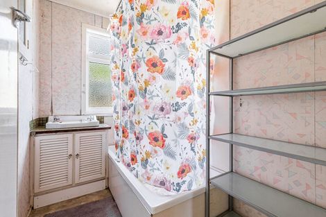 Photo of property in 1/36 Rimu Street, New Lynn, Auckland, 0600