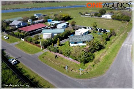 Photo of property in 9 Punga Street, Tangimoana, 4822
