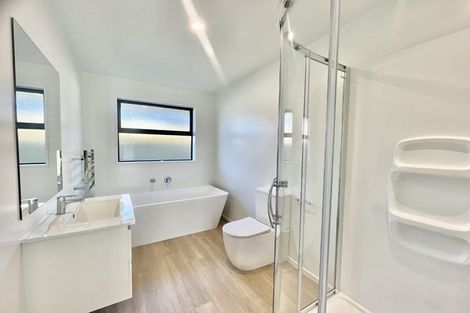 Photo of property in 8 Mehrtens Crescent, Woodend, 7691