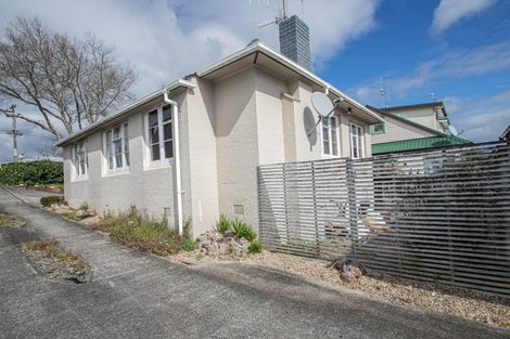 Photo of property in 116 Forest Lake Road, Forest Lake, Hamilton, 3200