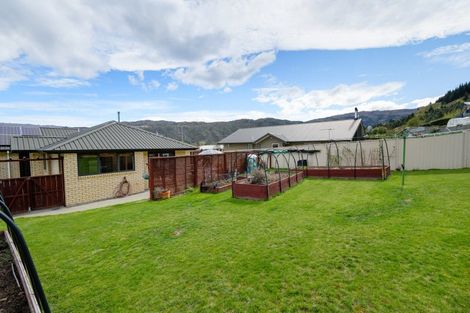 Photo of property in 68 Shields Street, Clyde, 9330